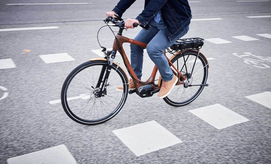 Die städtische Infrastruktur passt sich Fahrradmobilität und dem wachsenden Interesse an neuen Verkehrsmitteln an.