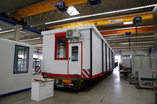Ein Raumsystem auf einem Schwertransporter