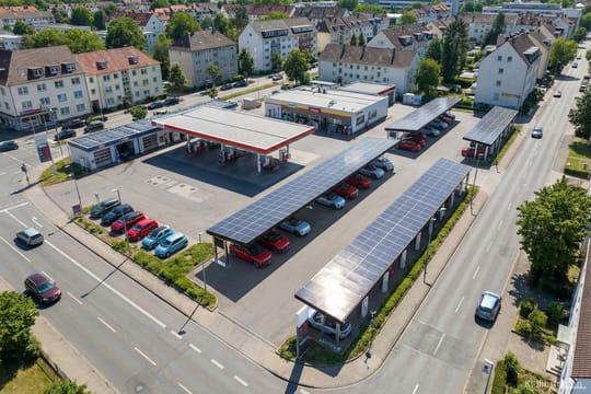 102200058-solarcover-tankstelle